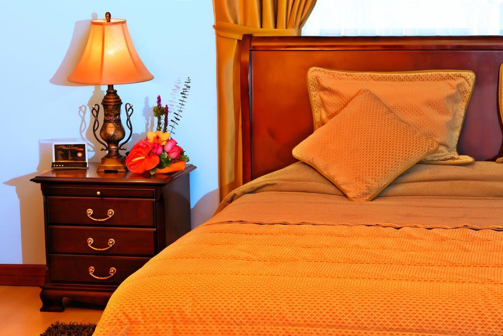Hotel Yanuncay Куэнка Экстерьер фото