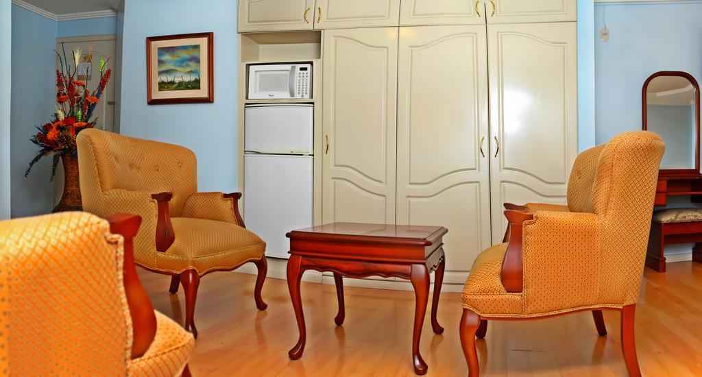 Hotel Yanuncay Куэнка Экстерьер фото