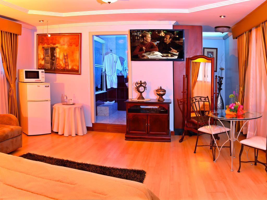 Hotel Yanuncay Куэнка Экстерьер фото