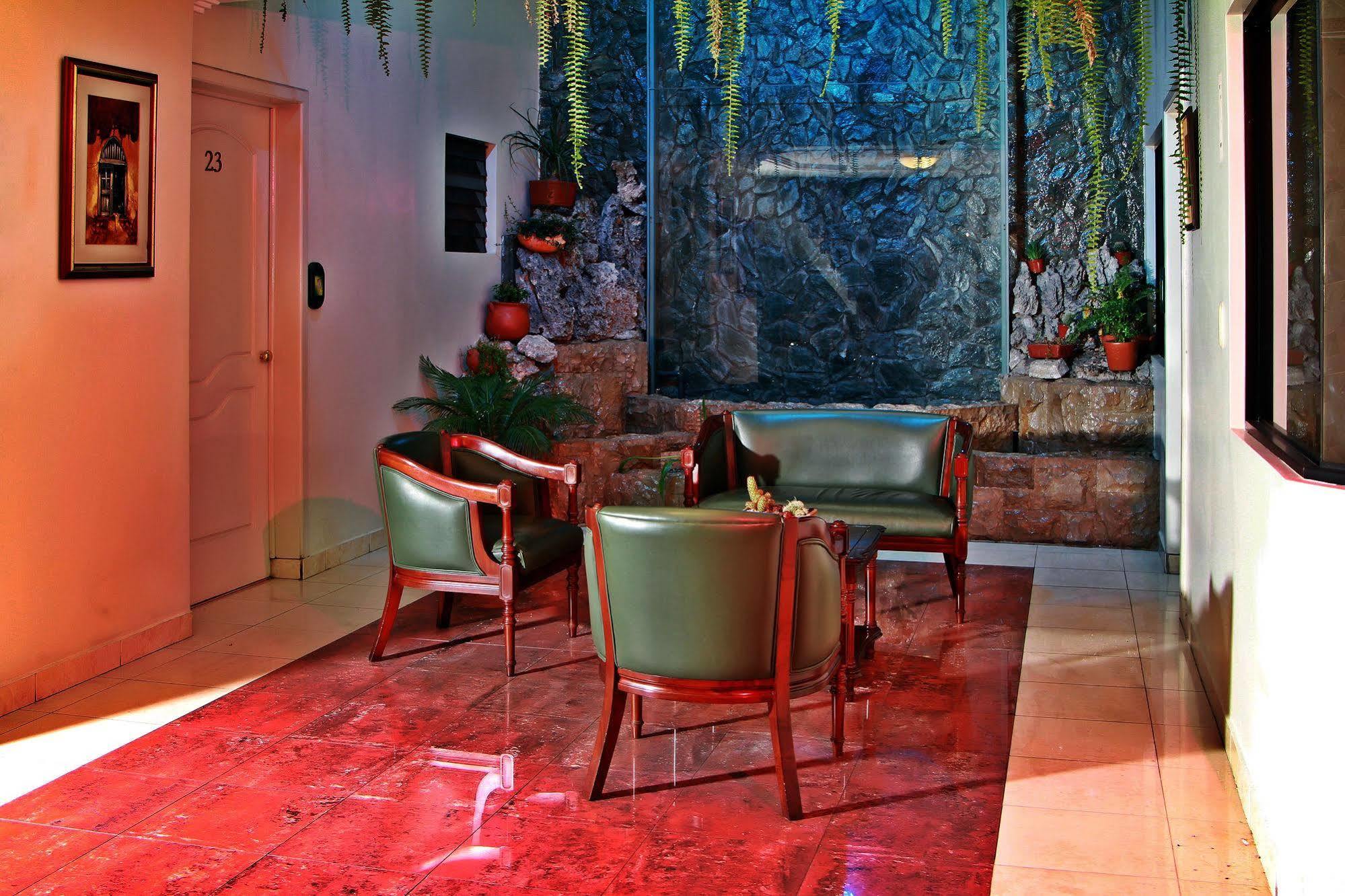 Hotel Yanuncay Куэнка Экстерьер фото